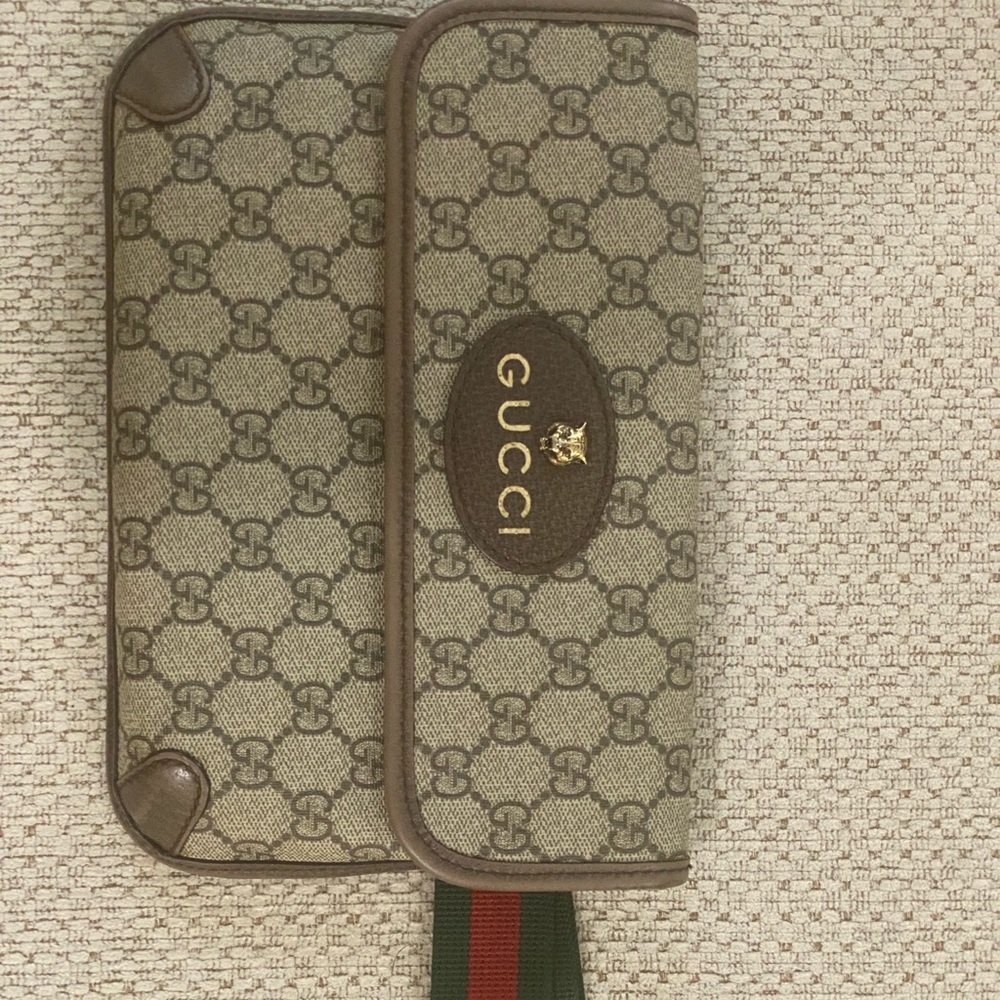 Neo Vintage GG Supreme belt bag